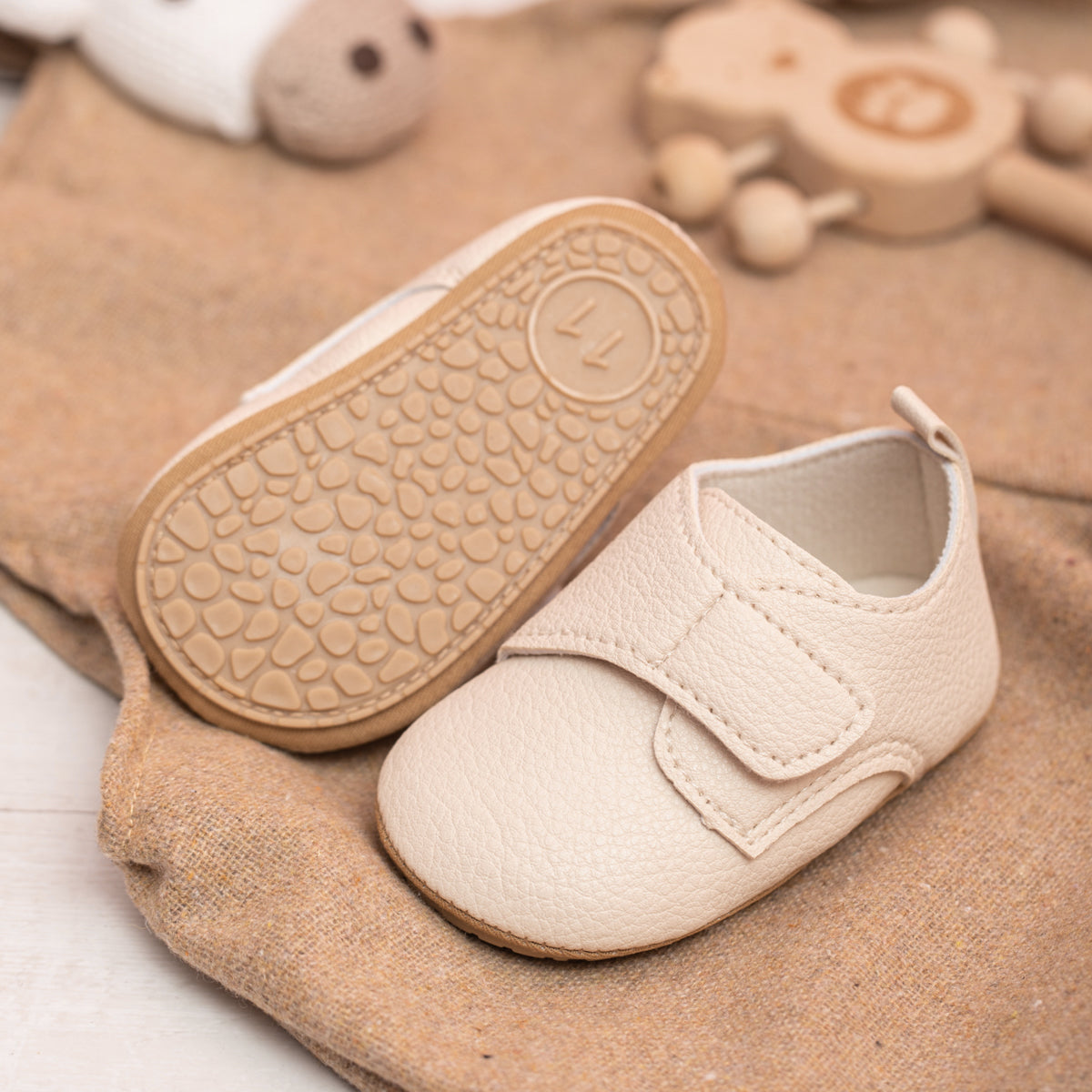 Classic Multi-color Baby Casual Shoes, New Retro Leather, Rubber Bottom Non-slip Spring Infant Walkers