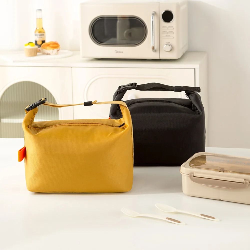 Insulated Lunch Pack With Aluminum Foil Lining 1