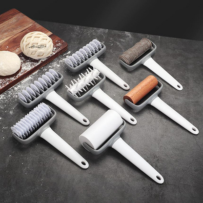 Smooth Turning Dough Roller Cutter Pizza Cutter Cookie Cake Kitchen Gadget Baking Tool For Restaura 2