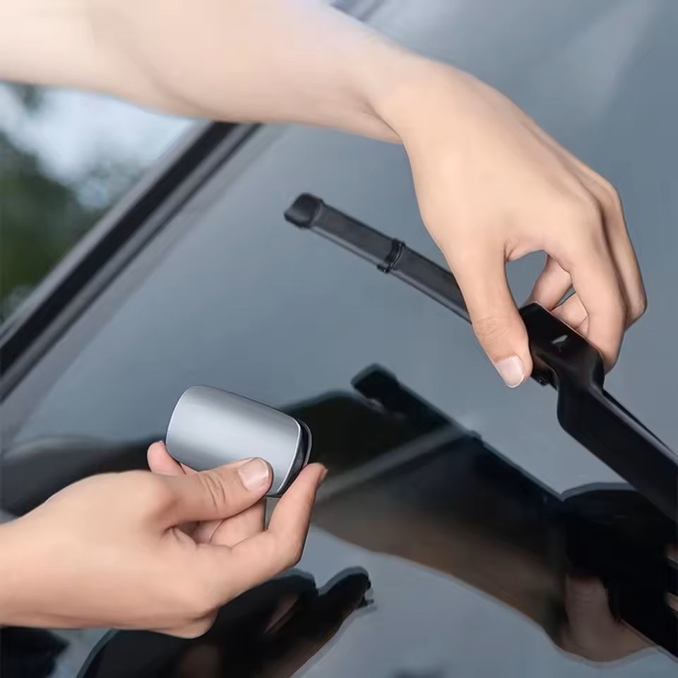 Universal Windshield Wiper Repair Tool Portable Blade Refurbisher  RainWing Restorer For Car Wipers 2