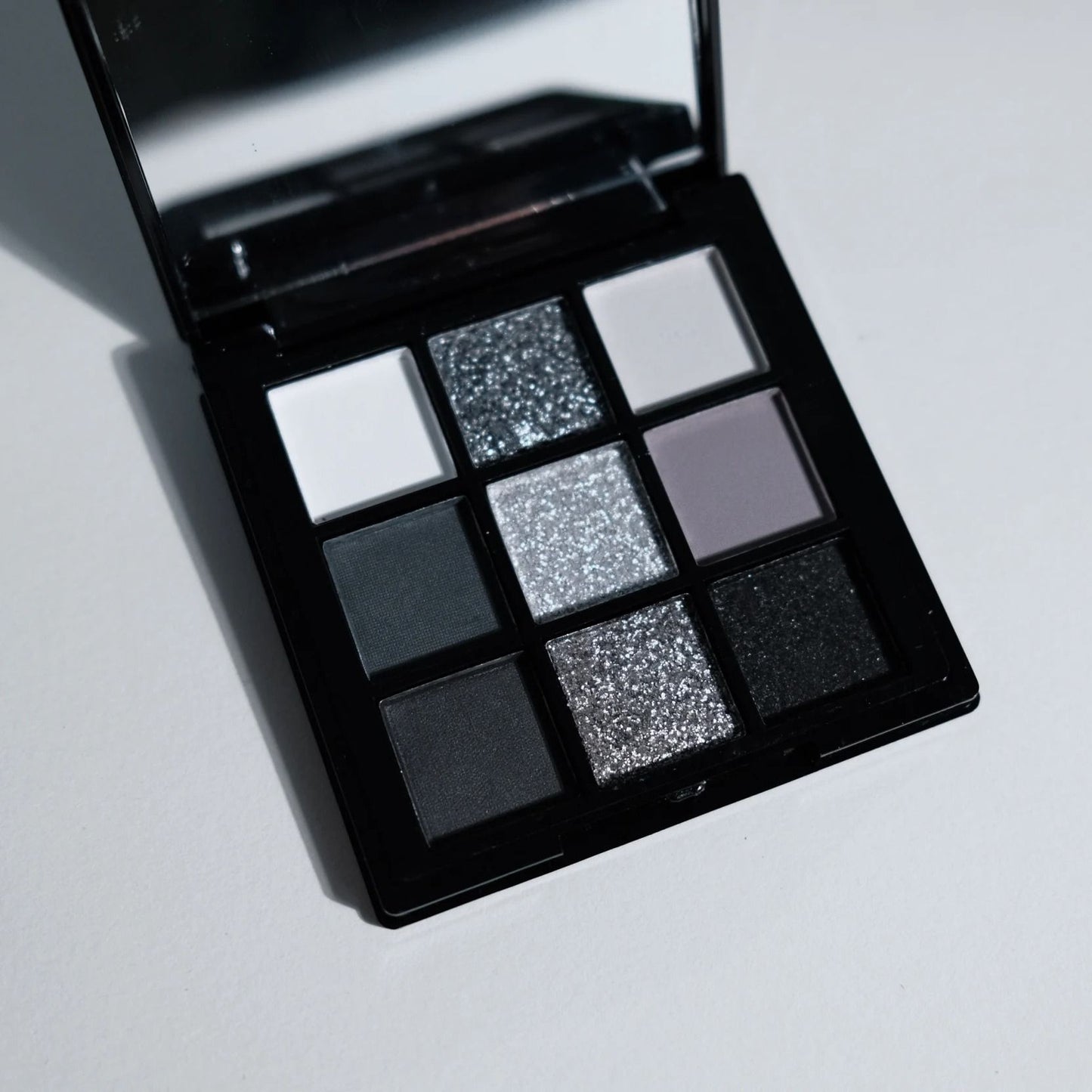 9 Color Smokey Eyeshadow Palette Matte And Shimmer 4