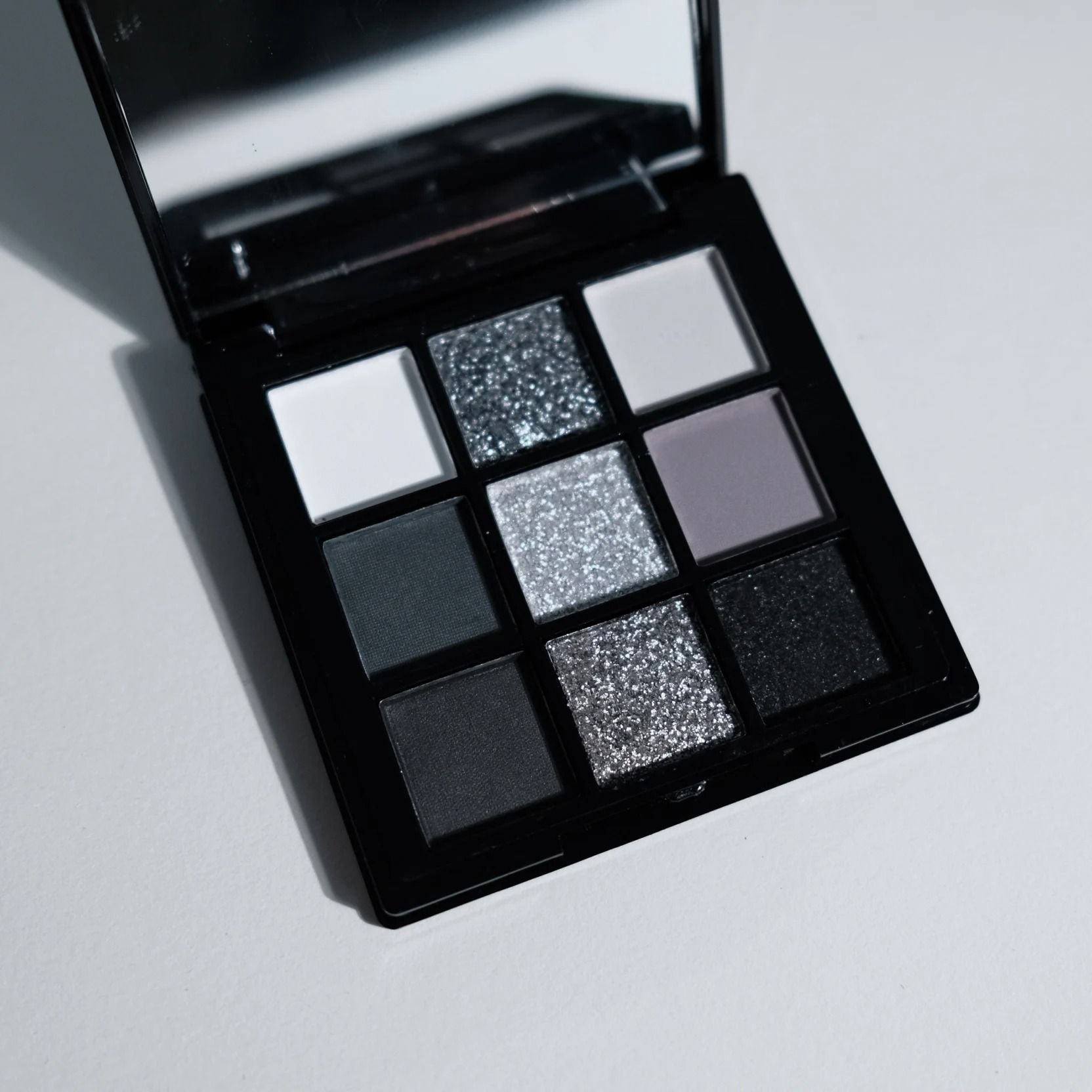 9 Color Smokey Eyeshadow Palette Matte And Shimmer 4