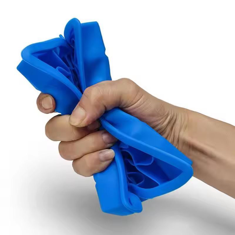 Venlohome Premium 24Cube Silicone Ice Tray With Lid  FoodSafe Ice  Drink Mold 3
