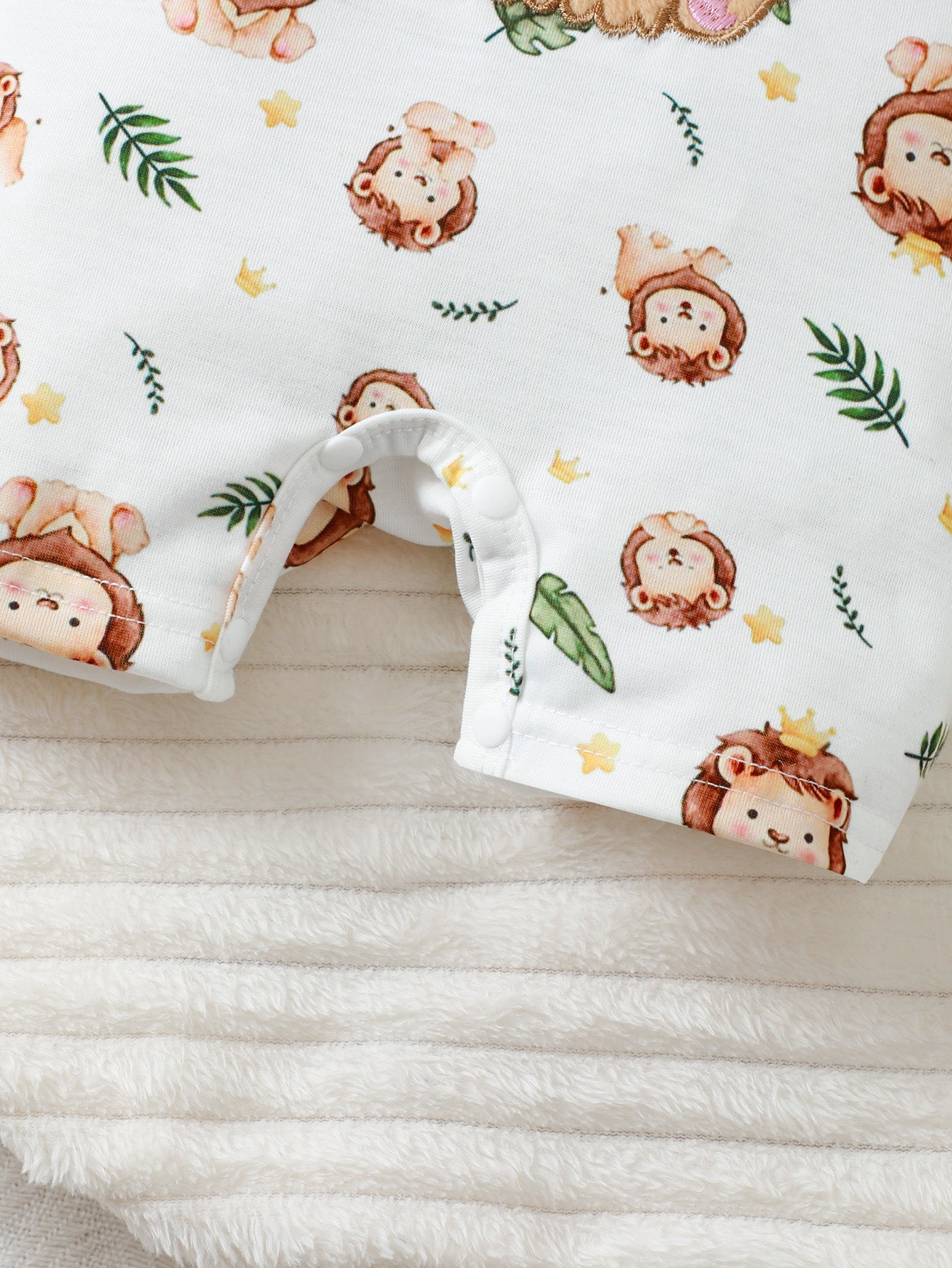 Baby Boy Casual Hoodie With Cartoon Lion Pattern Shorts And Hat 3
