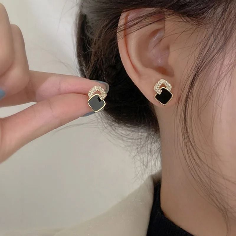 Black Zircon Square Stud Earrings  Shiny Geometric Statement Jewelry For Women 1