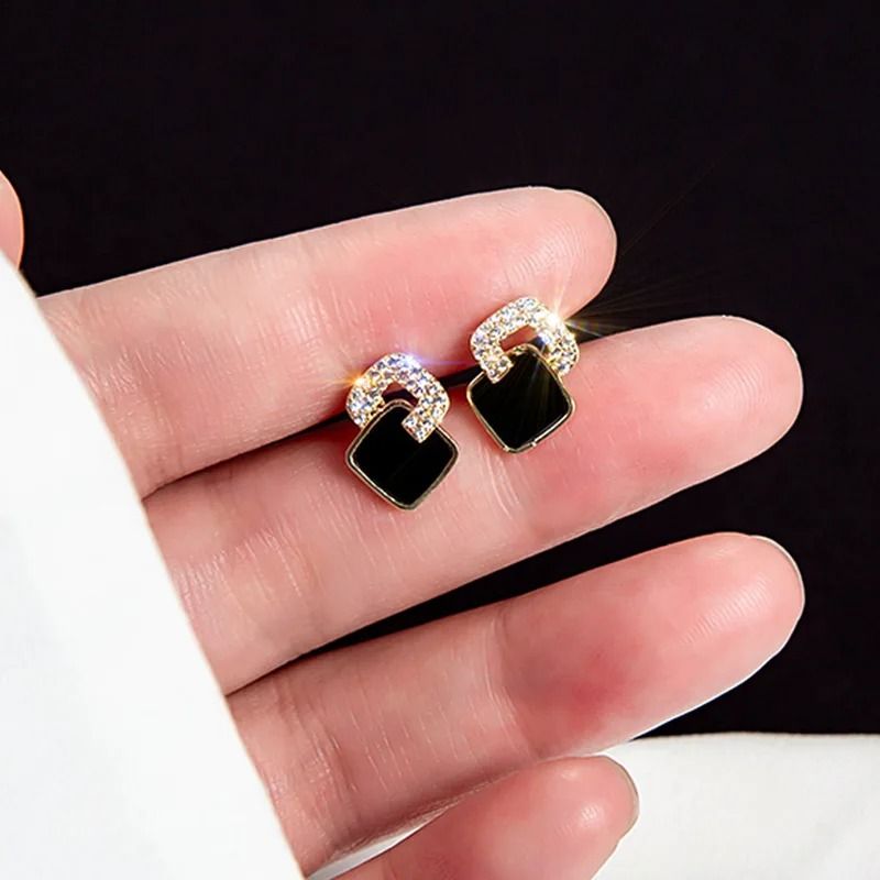 Black Zircon Square Stud Earrings  Shiny Geometric Statement Jewelry For Women 2