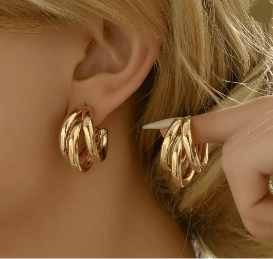Golden Curve Vintage Hoop Earrings 3