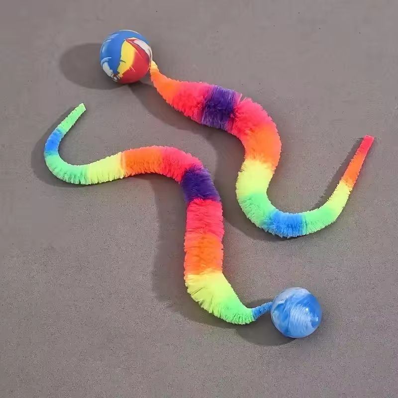 ActiveWriggle Geometric Worm Cat Toy – No-Battery, Realistic Wiggling Chase Toy