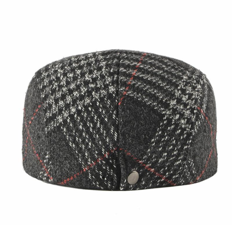 Winter Acrylic Plaid Beret Hat Stylish Newsboy Cap For Men And Women 3