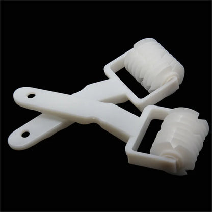 Dough Cutter Pizza Lattice Roller, Plastic Pastry Knife, Baking Tool for Pie, Cookie & Dough