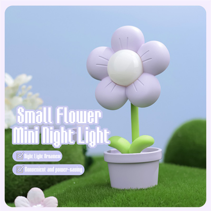 Small Table Lamp, Mini LED Flower Night Light, Cute Desktop Ornament for Kids