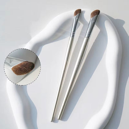 Karsyngirl Flat Angled Nose Contour Brush – Natural Hair Angled Makeup Brush for Nose Sculpting and Shadow Blending