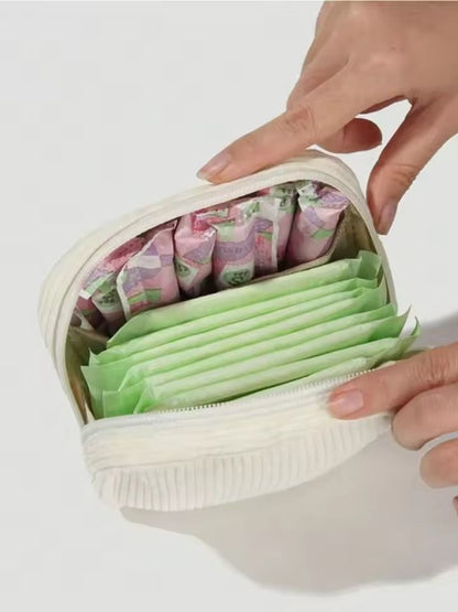 Portable Napkin Storage Bag With Large Capacity For Girls 2