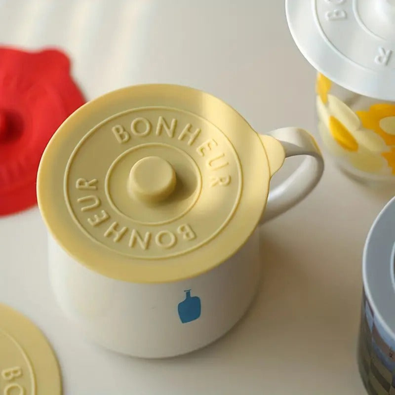 Round Creative Water Cup Lid, Simple Silicone Rubber Cover with Concave Embossed Letters, Leak-Proof