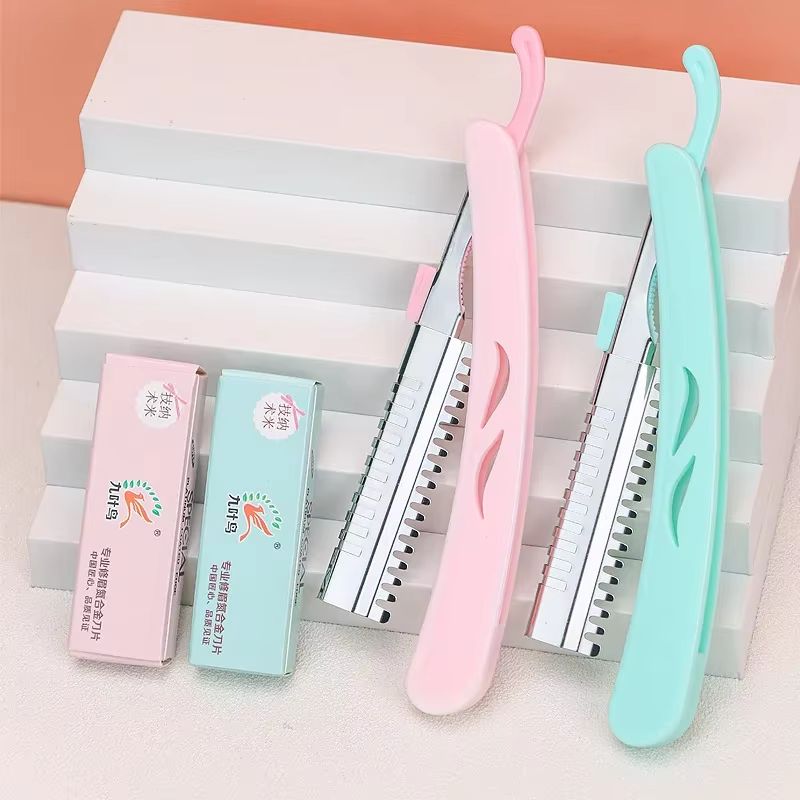 Karsyngirl 1 Pcs Folding Eyebrow Trimming Knife Holder Portable Eyebrow Trimmer Face Razor Makeup Tool