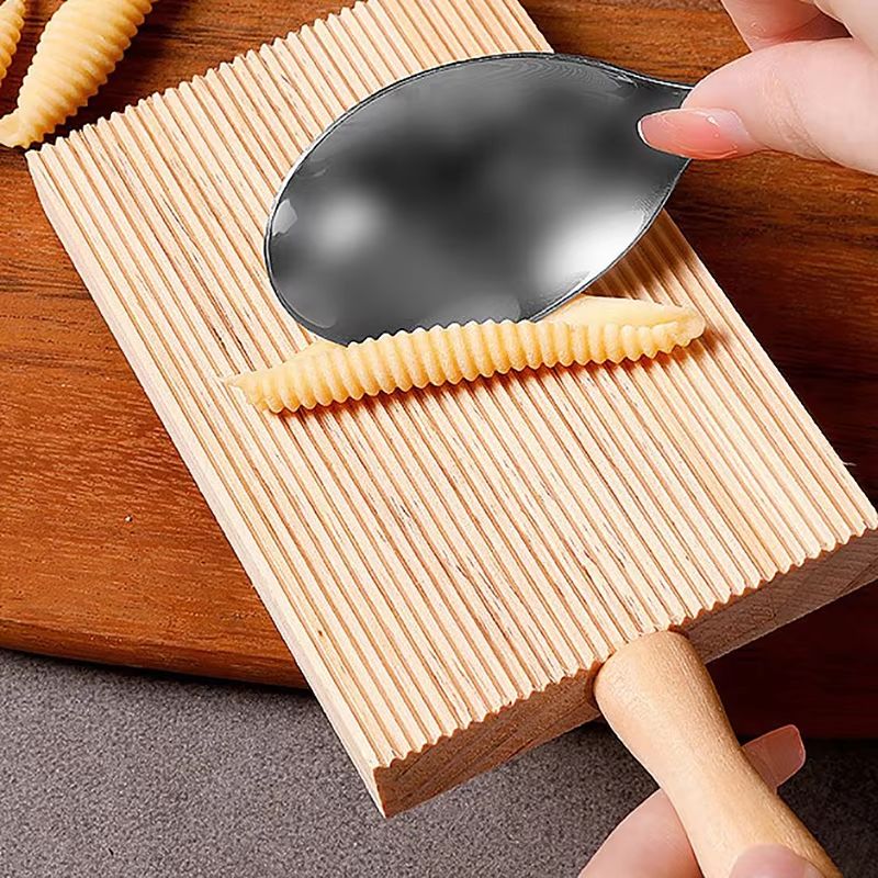Wooden Garganelli Board 5.3in x 3.35in Pasta Gnocchi Macaroni Board With Handle Kitchen Pasta Tool