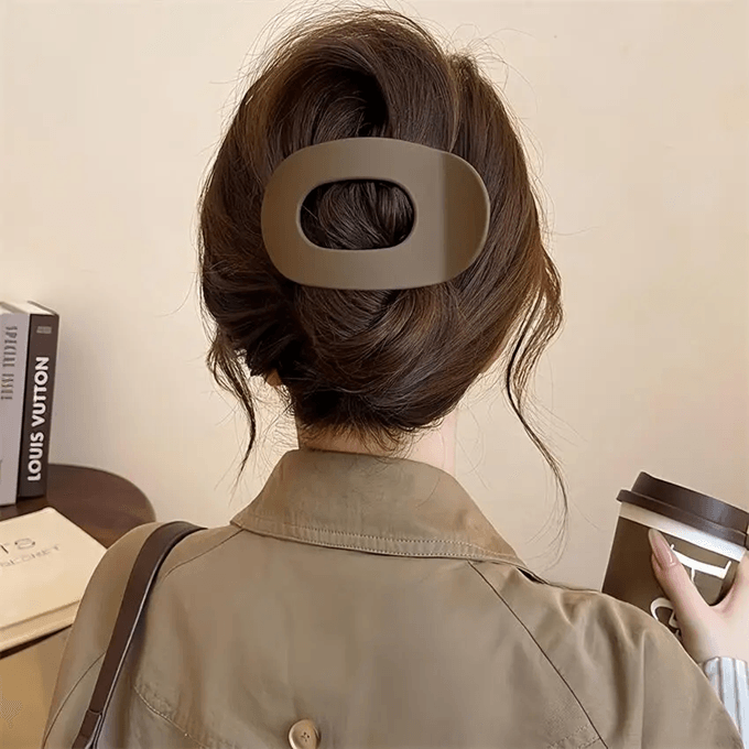 Elegant Matte Hair Claw Clip 2