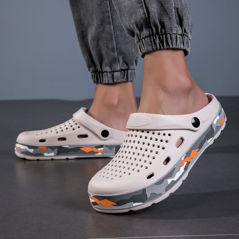 New Design Mens Sandals, Breathable Soft EVA Garden Shoes, Casual Summer Clogs, Closed-toe Fashion Slippers