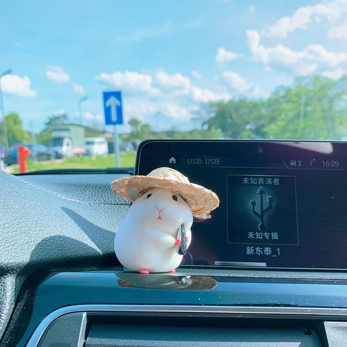 Cute Hamster Car Ornament Straw Hat Dashboard Decoration Auto Interior Dashboard Accessories For Ca 2