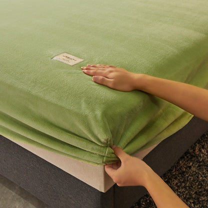 Soft Warm Velvet Fitted Sheet, Non-Slip Mattress Cover, Adjustable Protector, High-Quality Bed Sheet with Elastic