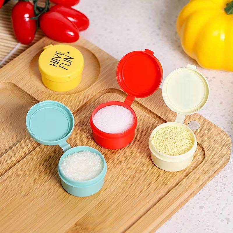 4Pcs Portable Bento Sauce Containers – Cute Mini Squeeze Condiment Bottles for Salad, Ketchup, and More