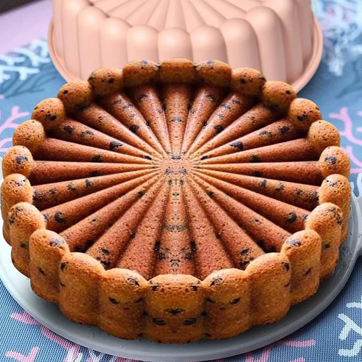 Reusable Silicone Cake Mold  Nonstick Baking Pan For Cakes Bread  Desserts 2