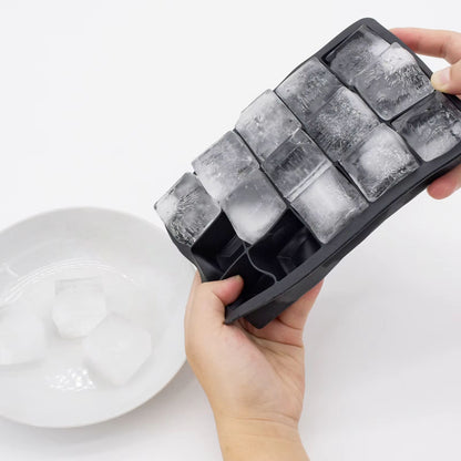 15Grid Silicone Ice Cube Mold With Lid  Reusable Ice Block Tray For Drinks  DIY Ice 4