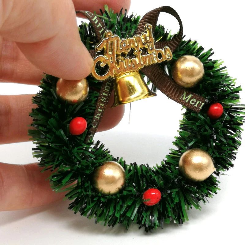 Mini Christmas Wreath for Dollhouses