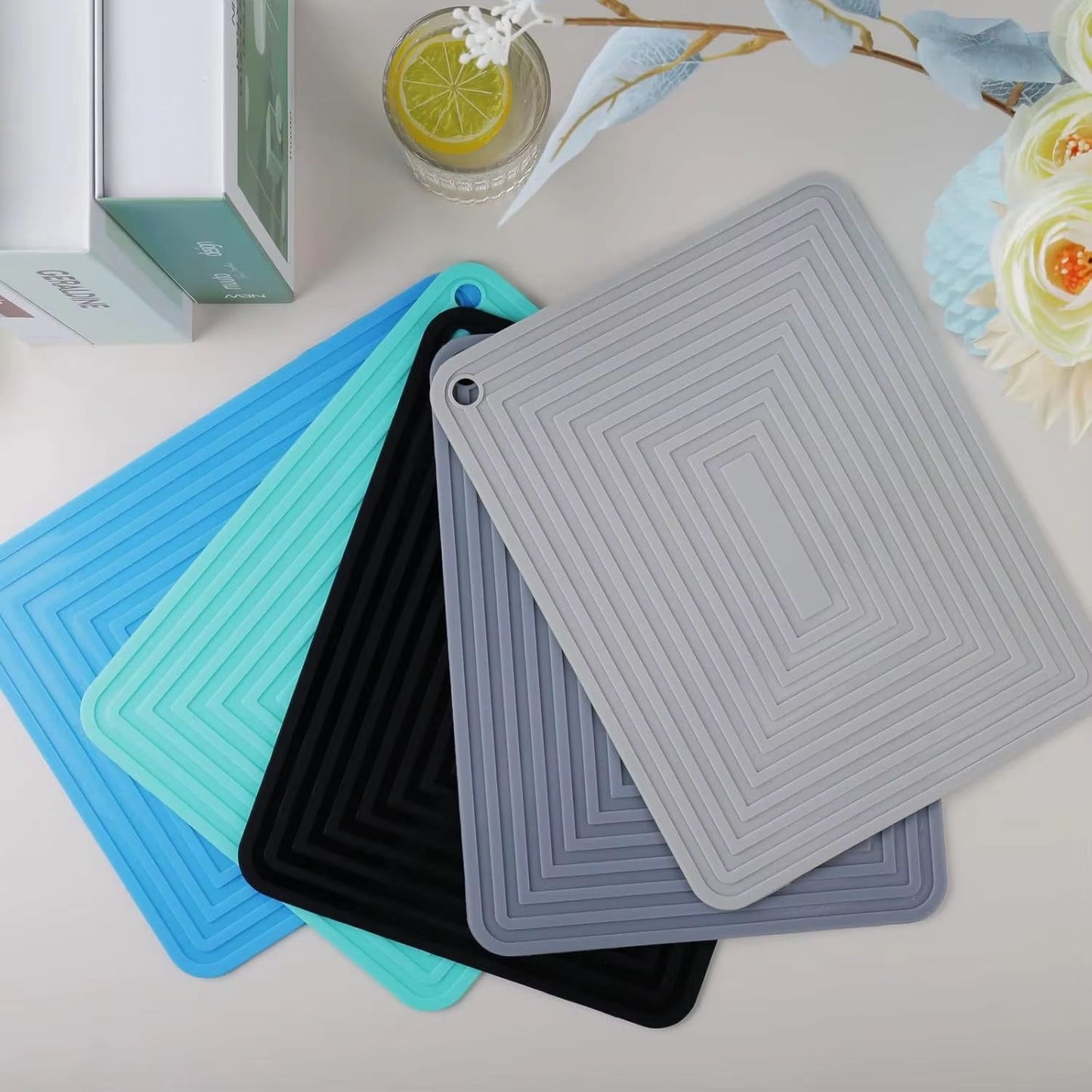 Silicone Square Hot Plate Mat  Heat Resistant Non Slip Pot Mat For Kitchen  Dining Tables 2