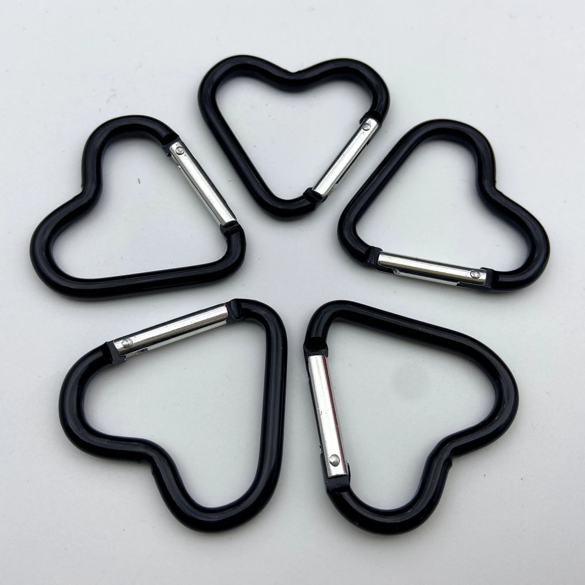 Heart Shaped Metal Carabiner Keychain Set For Outdoor And Everyday Use 5 Pack 12