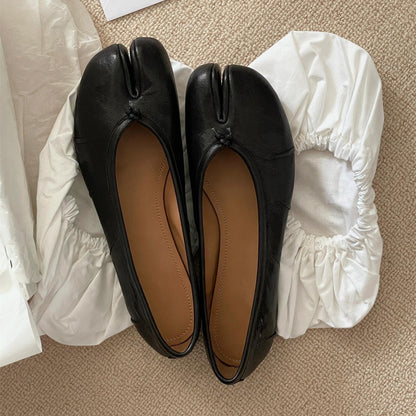 Comfortable Walking Lazy Loafers Fashion Soft Leather Split Toe Women Tabi Ballet Flats For Casual  2