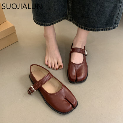 Casual Soft Leather Mary Jane Shoes Autumn Fashion Split Toe Flat Heel Laofer Shoes For Women Comfo 1