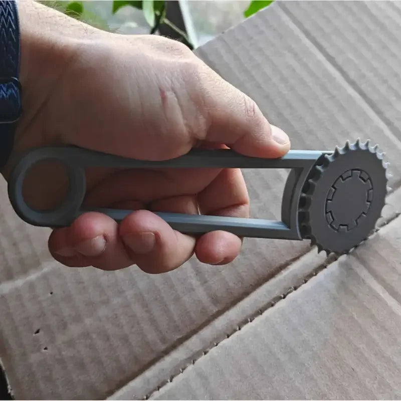 Manual Handheld Paperboard Box Punch Tool, Adjustable Steel Roller Grey Hole Punch for DIY Crafts