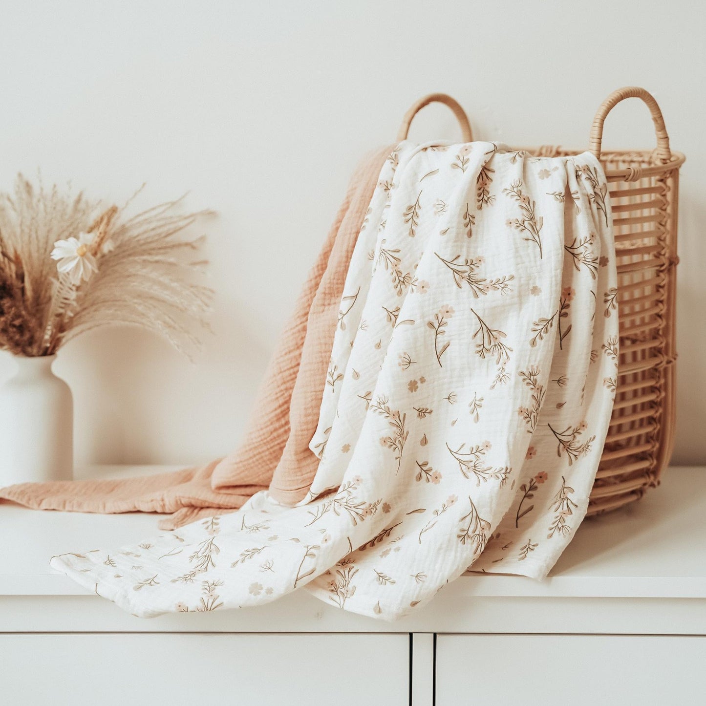 Baby Wrap, Cotton Muslin Swaddle Blankets, Soft Bedding Receiving Blanket