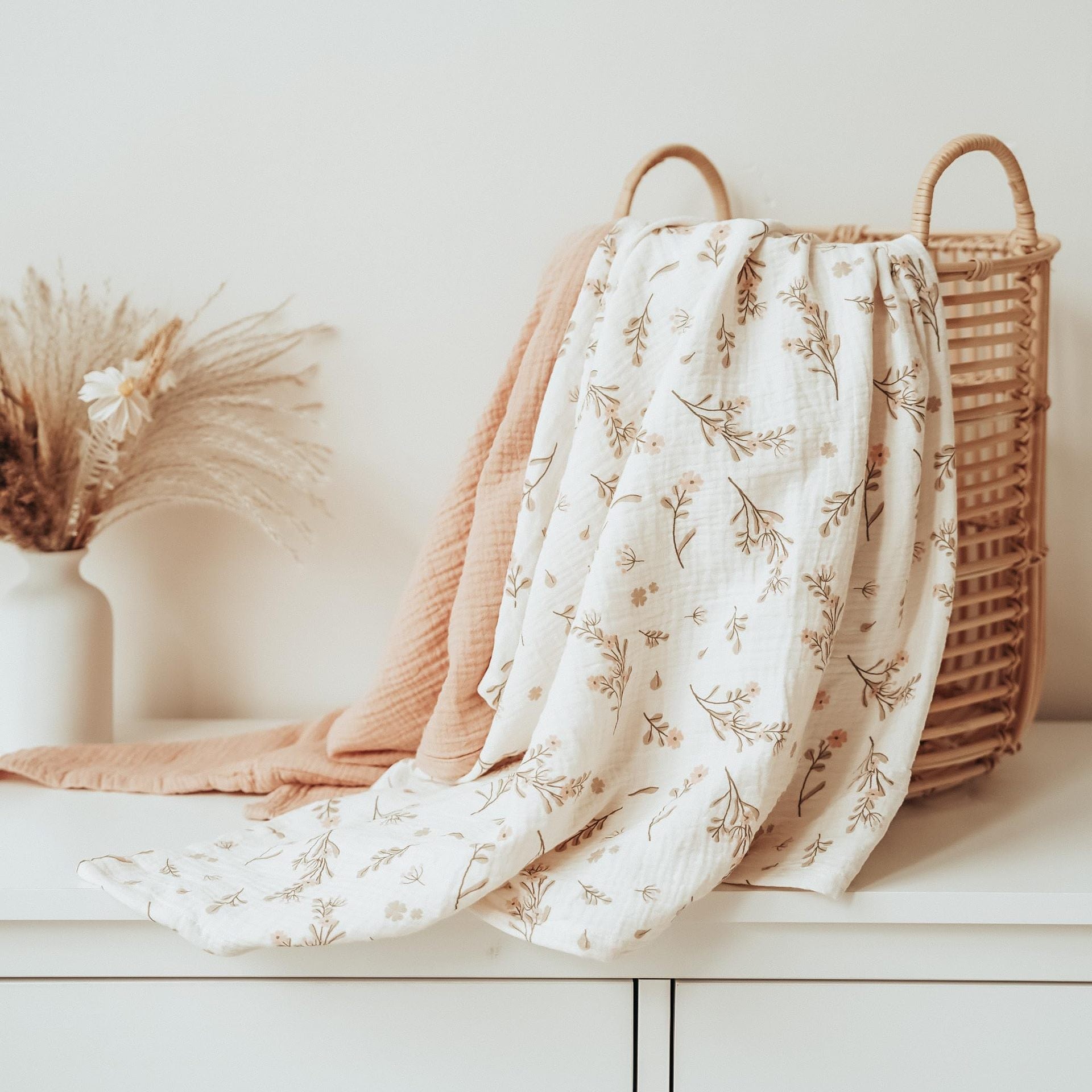Baby Wrap, Cotton Muslin Swaddle Blankets, Soft Bedding Receiving Blanket