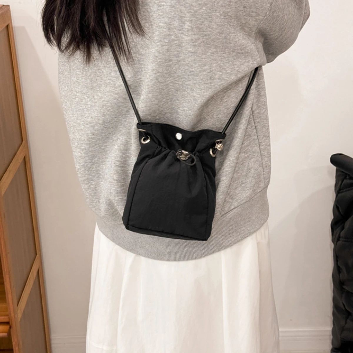Compact Canvas Crossbody Phone Bag  Lightweight Mini Messenger Purse 2