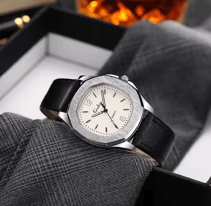 Casual Leather Strap Quartz Watch For Men 1