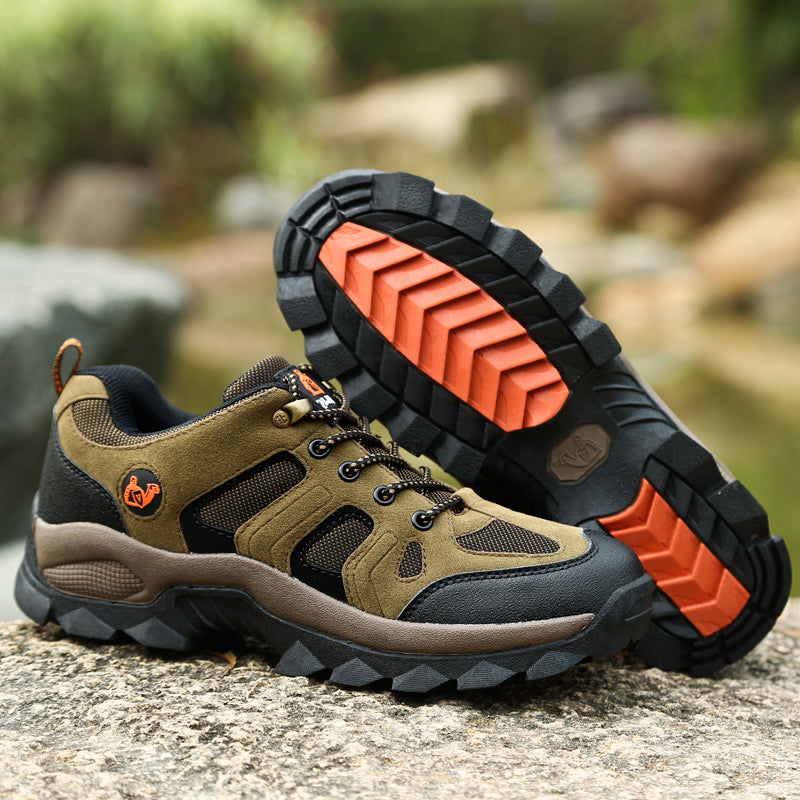 Fashion Waterproof Outdoor Hiking Shoes Men and Women Lace Up Trail Running Sneakers Warm Fur Winter and Spring