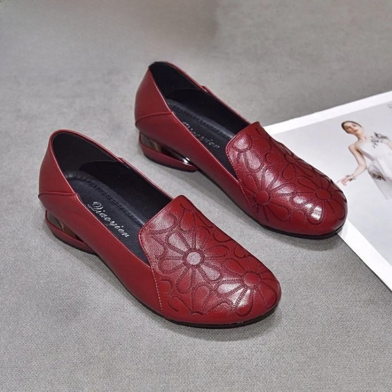Womens Comfortable Embroidered Cowhide Low Heel Shoes Pure Leather Soft Leather New Style Spring Au 6