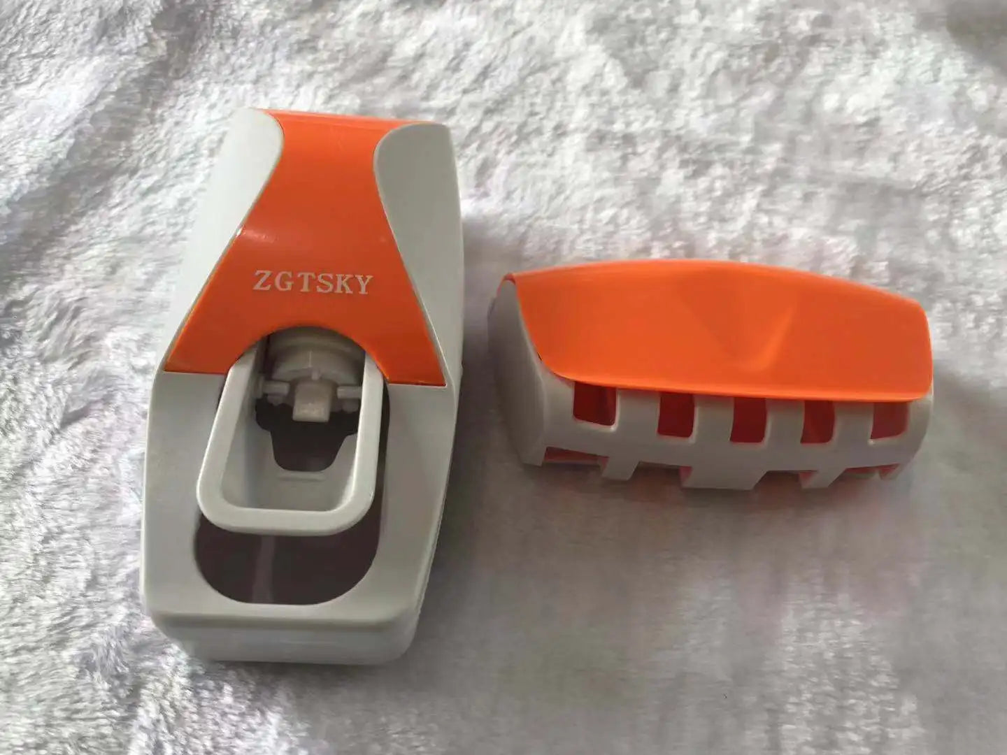 Bathroom Accessories Automatic Toothpaste Dispenser Wall Mount Toothbrush Holder DustProof Toothpas 5