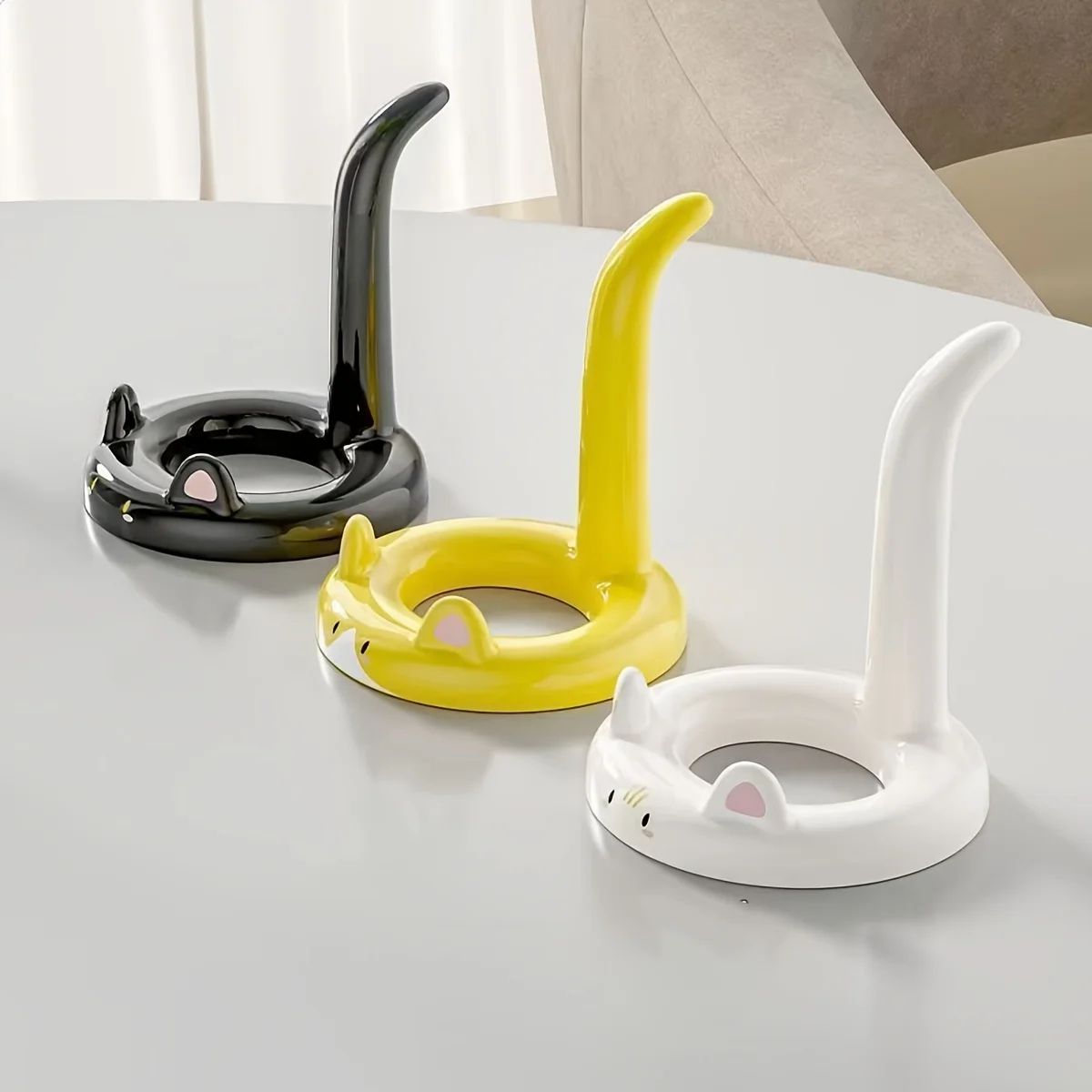 Cute Cartoon Cat Phone Holder  Creative Mini Desktop Stand And Decorative Ornament 2