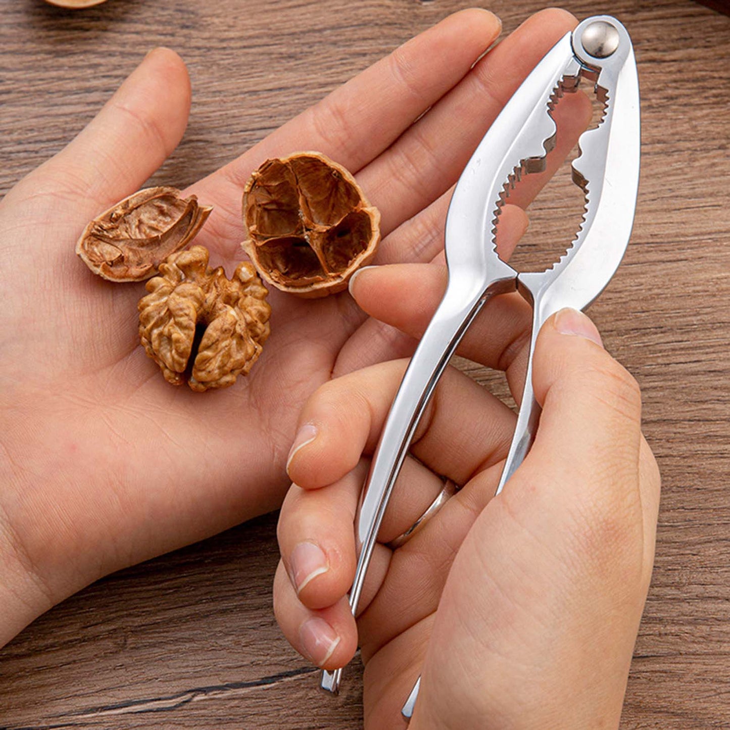 Nut Sheller Walnut Clip Multifunctional Nut Cracker Tool, Lot New Style