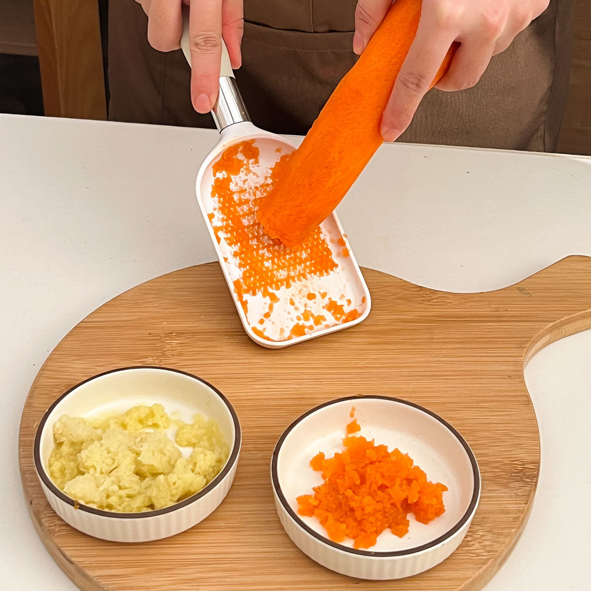 Garlic Masher Handheld Chopper Kitchen Tool Ginger Grater Fruit Vegetable Grinding Multi Functional 2