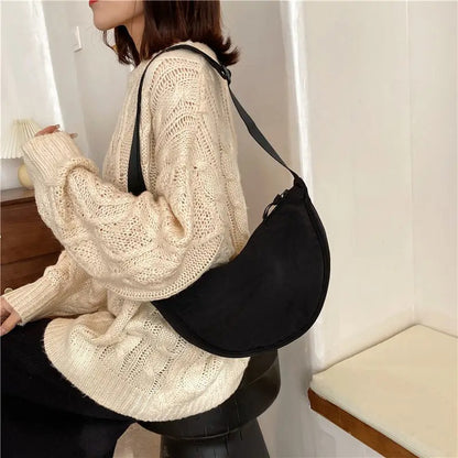 Large Capacity Travel Crossbody Female Half Moon Bag, Cotton Filled Shoulder Bag, Men and Women Solid Color Chest Bag