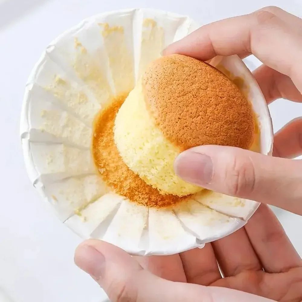 High Temperature Resistant Paper Muffin Cups Roll Edge Baking Cups 2