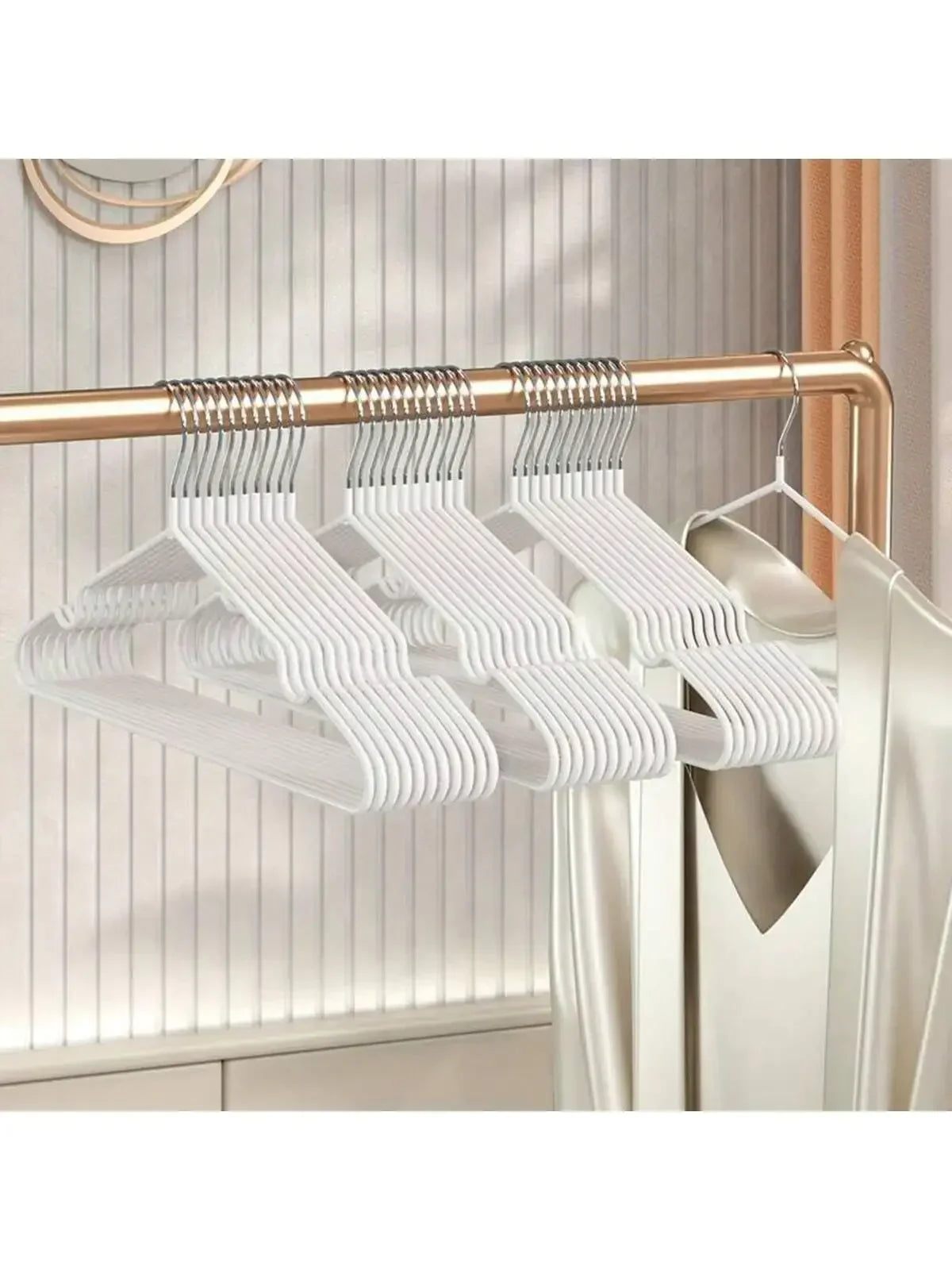 Metal Trace Less Noslip Clothes Hangers Durable Strong Clothes Racks Space Saver For Bedroom Organi 4