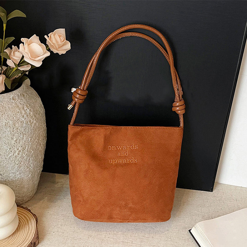 Lightweight Womens Fashionable Shoulder Messenger Bag Versatile Niche Design For Autumn Winter 6