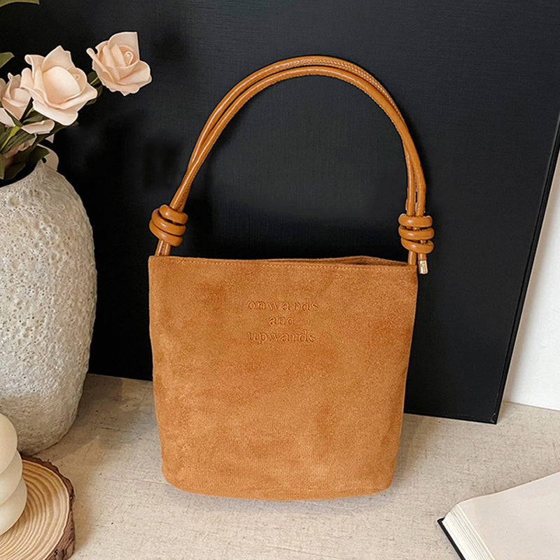 Lightweight Womens Fashionable Shoulder Messenger Bag Versatile Niche Design For Autumn Winter 8