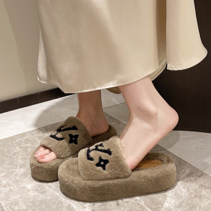 Women's Fur Slides Summer Flip Flops Party Plush Shoes Furry Home Footwear