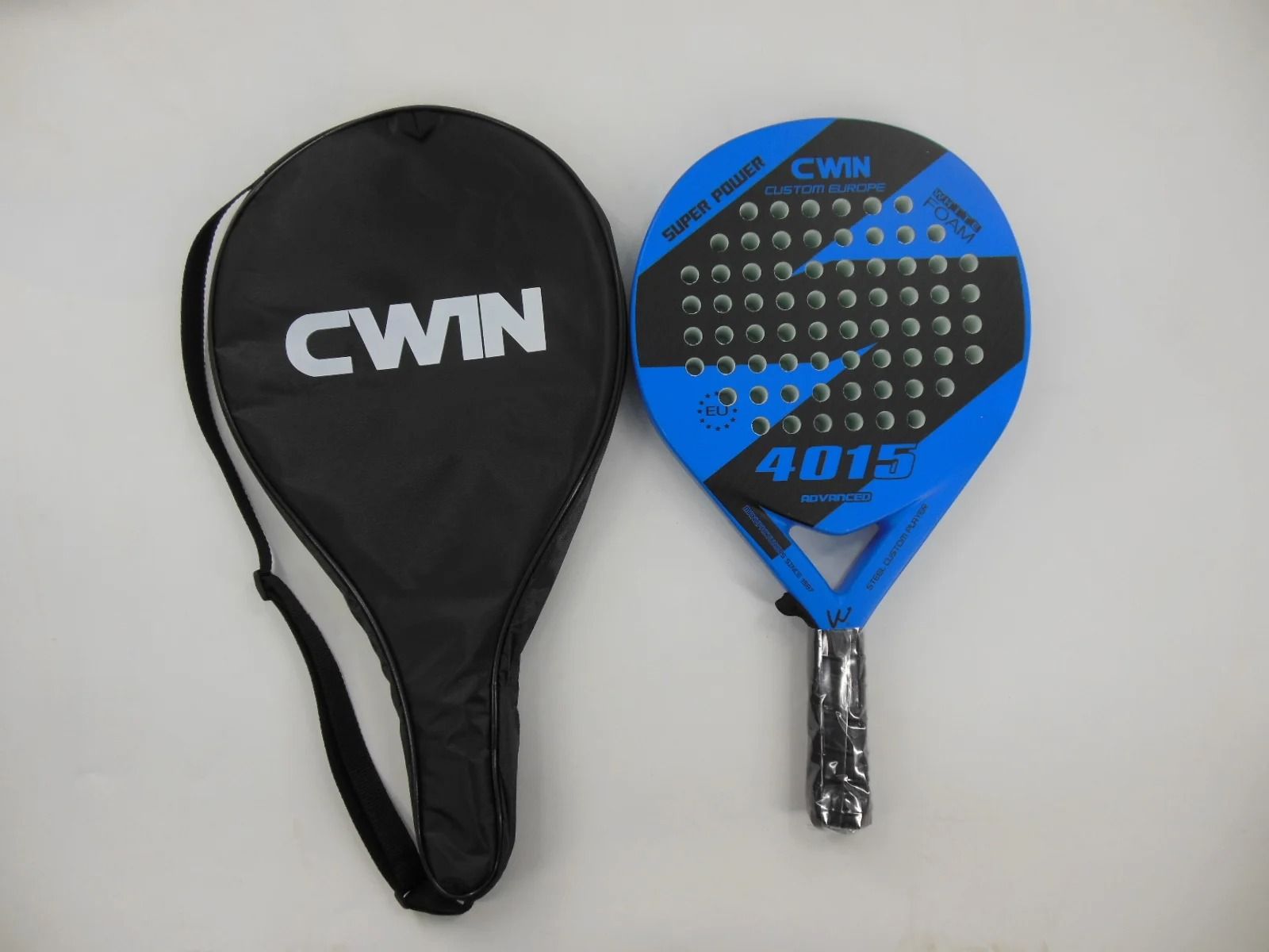 Carbon Tennis Racquet For Power And Control 4